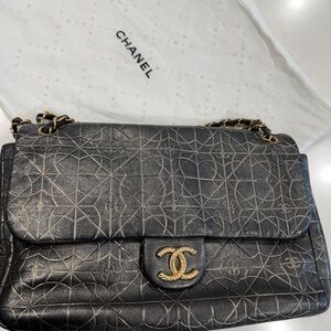 CHANEL Black Quilted Logo-Embossed Leather Shoulder Bag with Gold CC